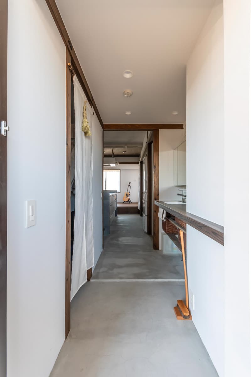 中古マンションのリノベーション後の土間が廻る住まい
