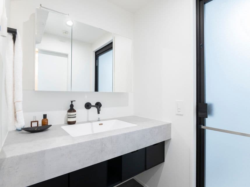 中古マンションのリノベーション後の洗面台