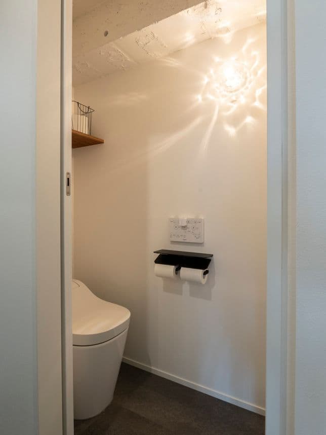 中古マンションのリノベーション後のトイレ