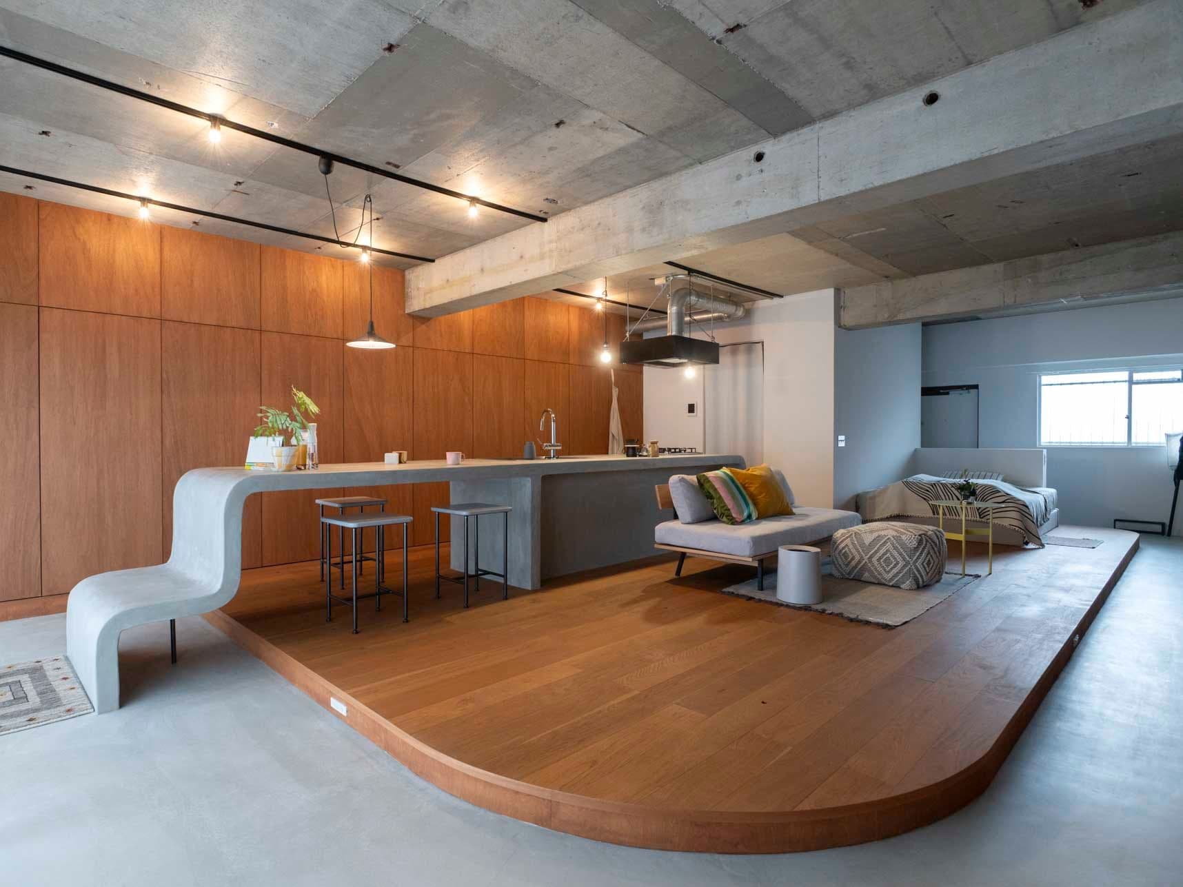 中古マンションのリノベーション後のバルコニーから見た全景