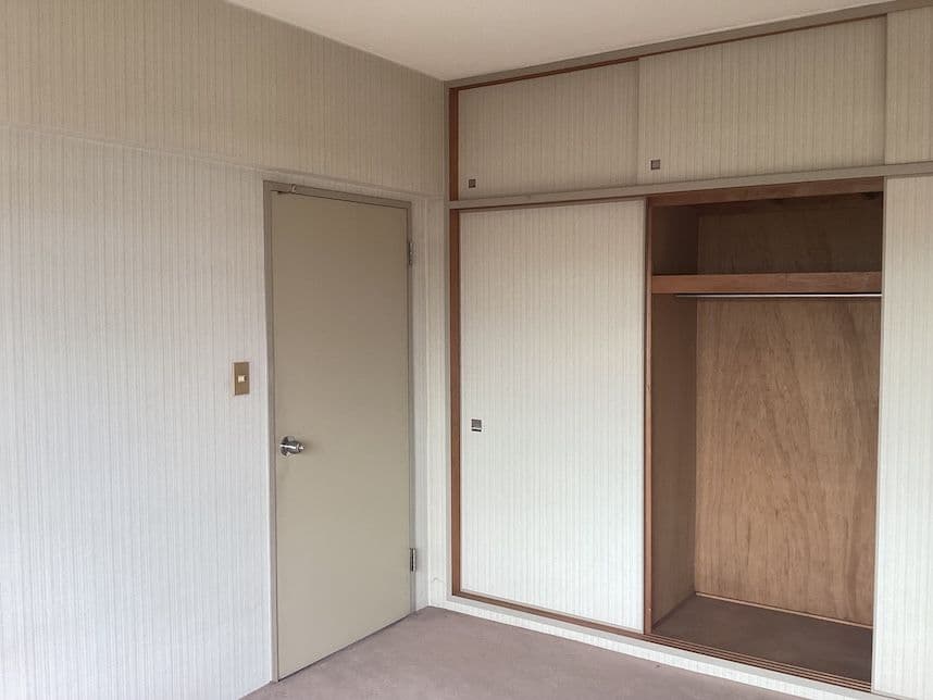 リノベーション前の洋室