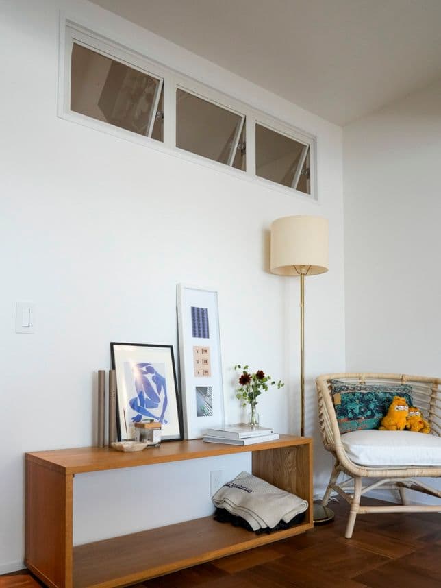 中古マンションのリノベーション後のリビングと寝室の壁