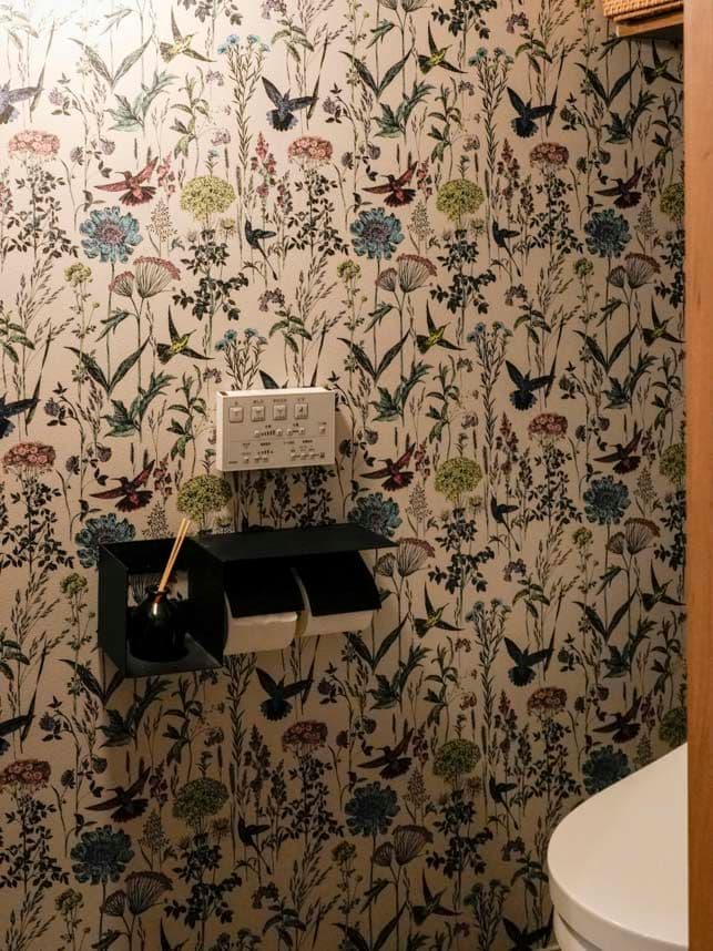 中古マンションのリノベーション前のトイレ