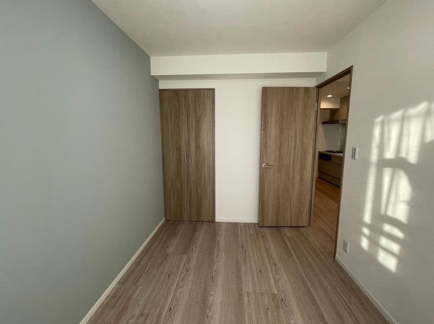 中古マンションのリノベーション前の洋室