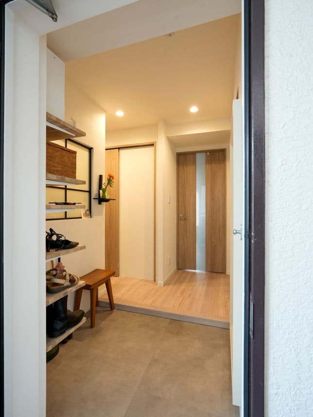 中古マンションのリノベーション後の玄関土間