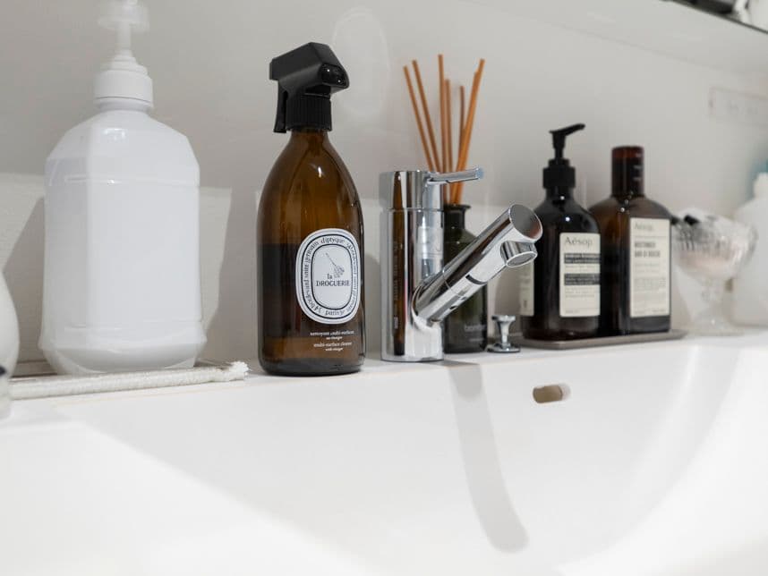 中古マンションのリノベーション後の洗面台の小物